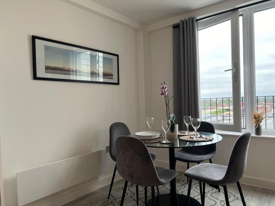 Prime Suite 2 Bedroom Apartment With Rooftop Terrace Manchester Eksteriør billede