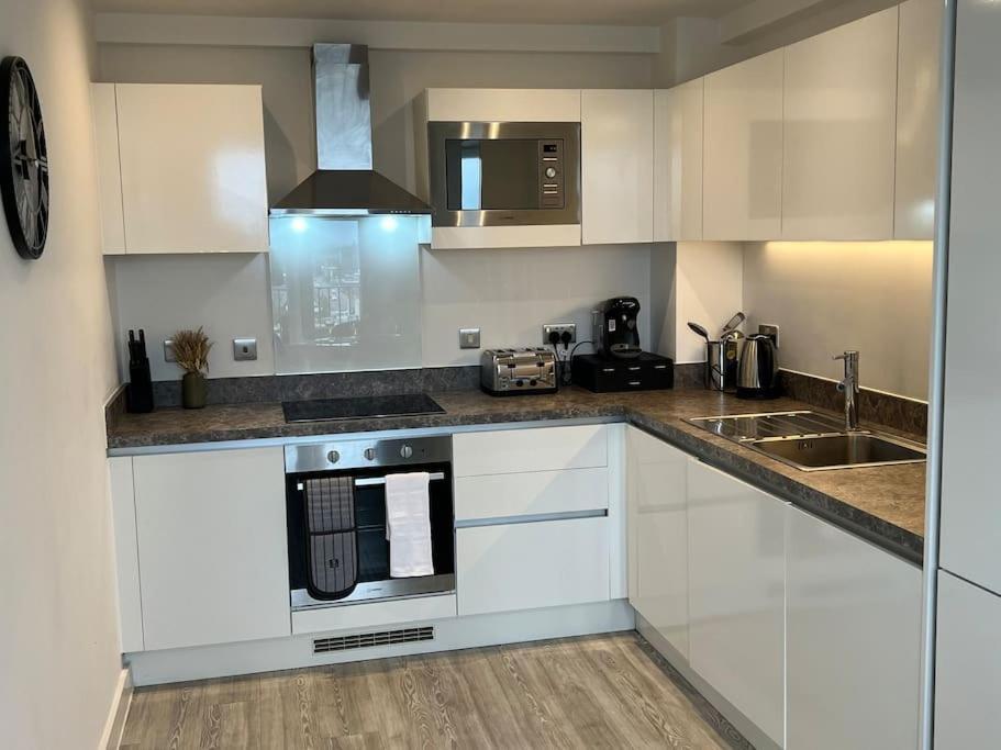 Prime Suite 2 Bedroom Apartment With Rooftop Terrace Manchester Eksteriør billede